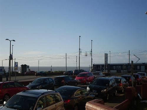 Hotel The South Lea à Blackpool Extérieur photo